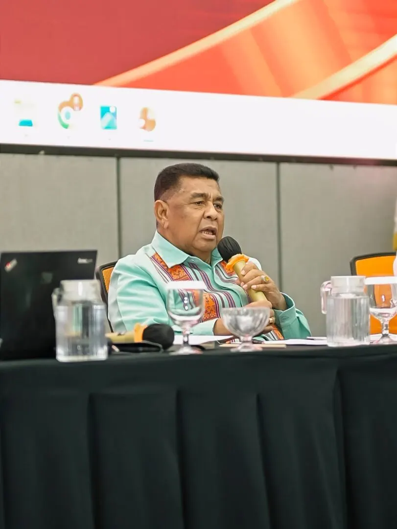 Esthon Foenay Tekankan Pentingnya Integritas Calon dan Pendidikan Pemilih di NTT