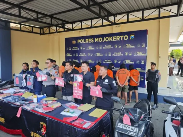 Polres Mojokerto Ungkap 11 Kasus Kejahatan, Warga Diminta Waspada Pencurian Dini Hari dan Siang Hari